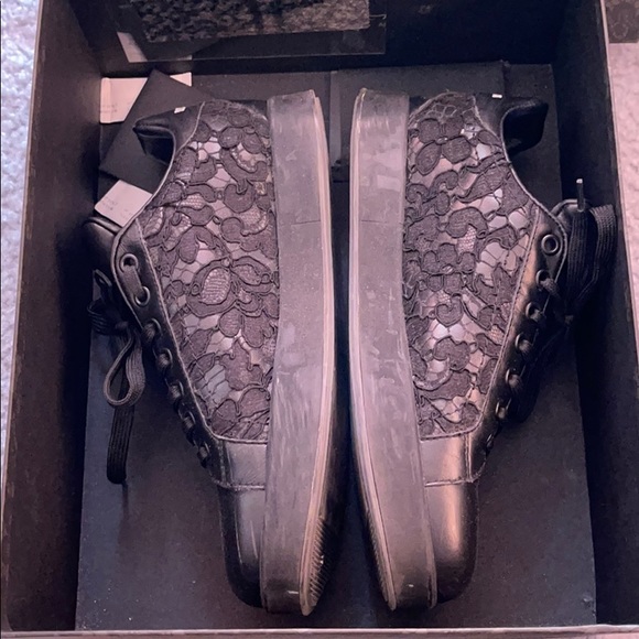 Dolce and Gabbana sneakers black with lace - Picture 3 of 7